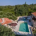 Family-friendly With Swimming Pool Sutomiscica, Ugljan - 13872 *