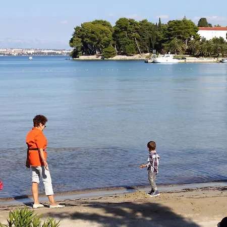 Family Friendly With A Swimming Pool Sutomiscica, Ugljan - 13872 Preko
