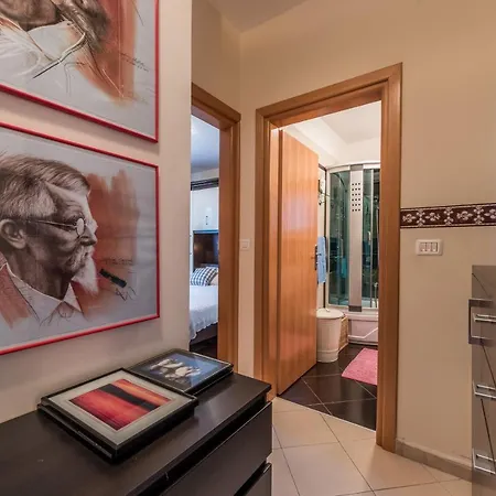 Апартаменты Family-friendly With Swimming Pool Sutomiscica, Ugljan - 13872 *