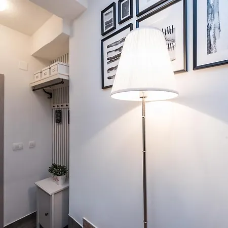 شقة Family-friendly With Swimming Pool Sutomiscica, Ugljan - 13872 بريكو